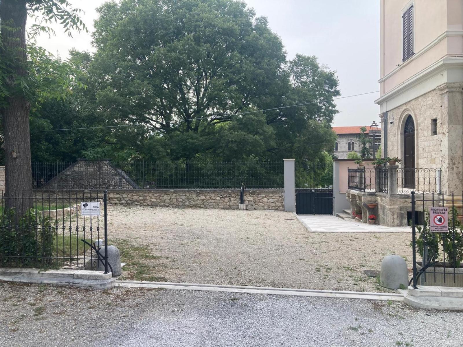 Villino Mari Camere Con Parcheggio Privato Gratuito Ascoli Piceno Buitenkant foto