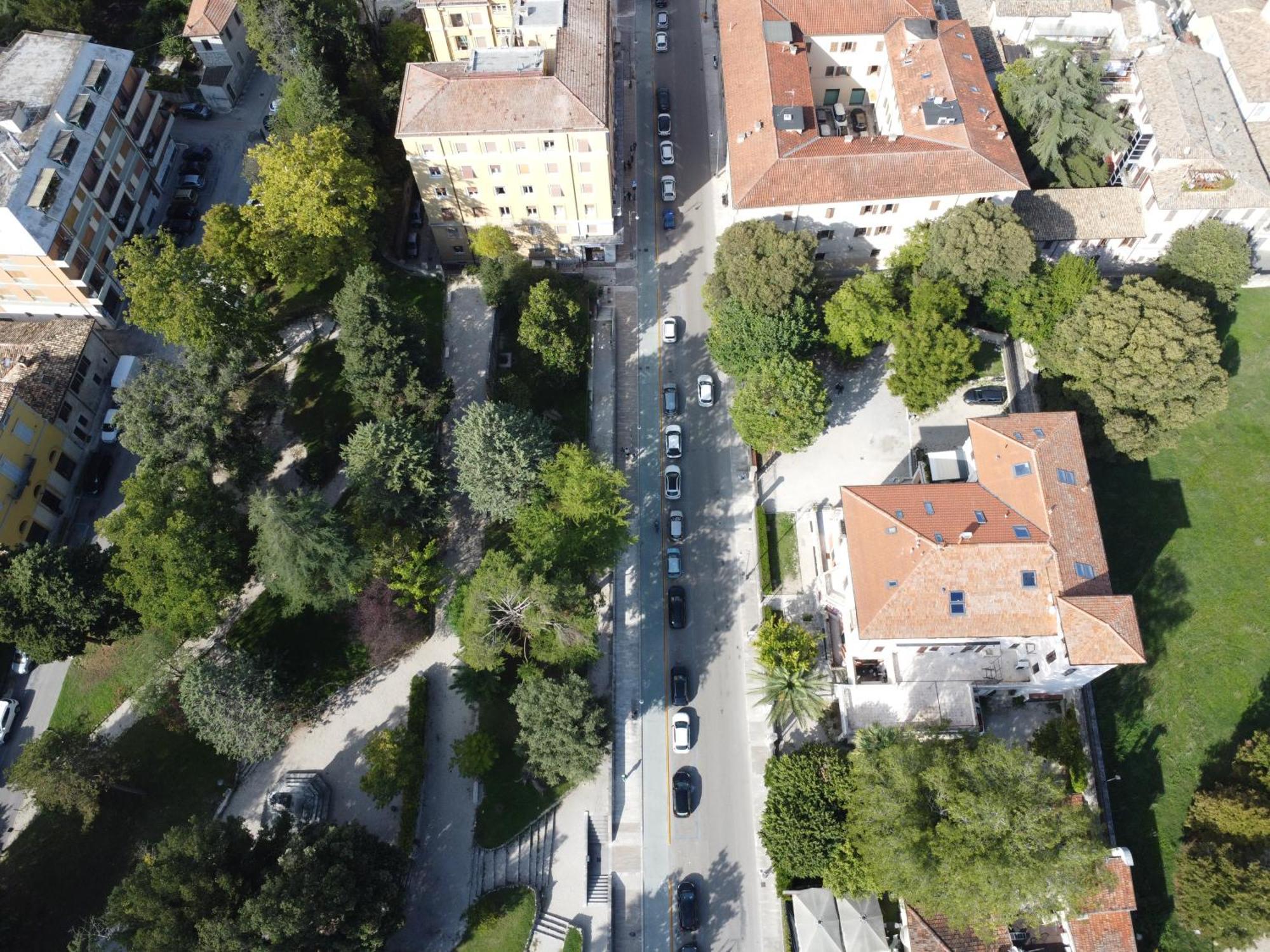 Villino Mari Camere Con Parcheggio Privato Gratuito Ascoli Piceno Buitenkant foto